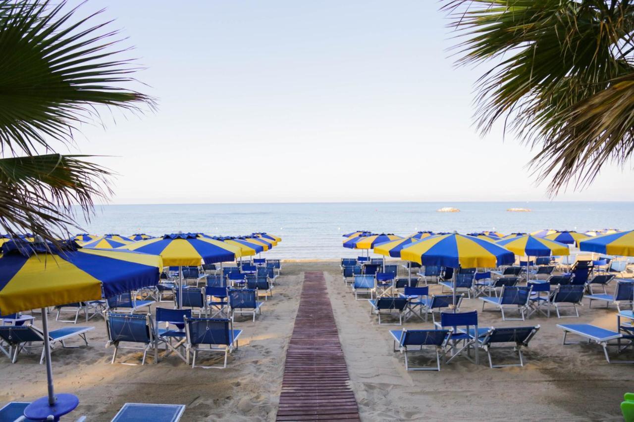 Hotel Giardino Follonica Eksteriør bilde