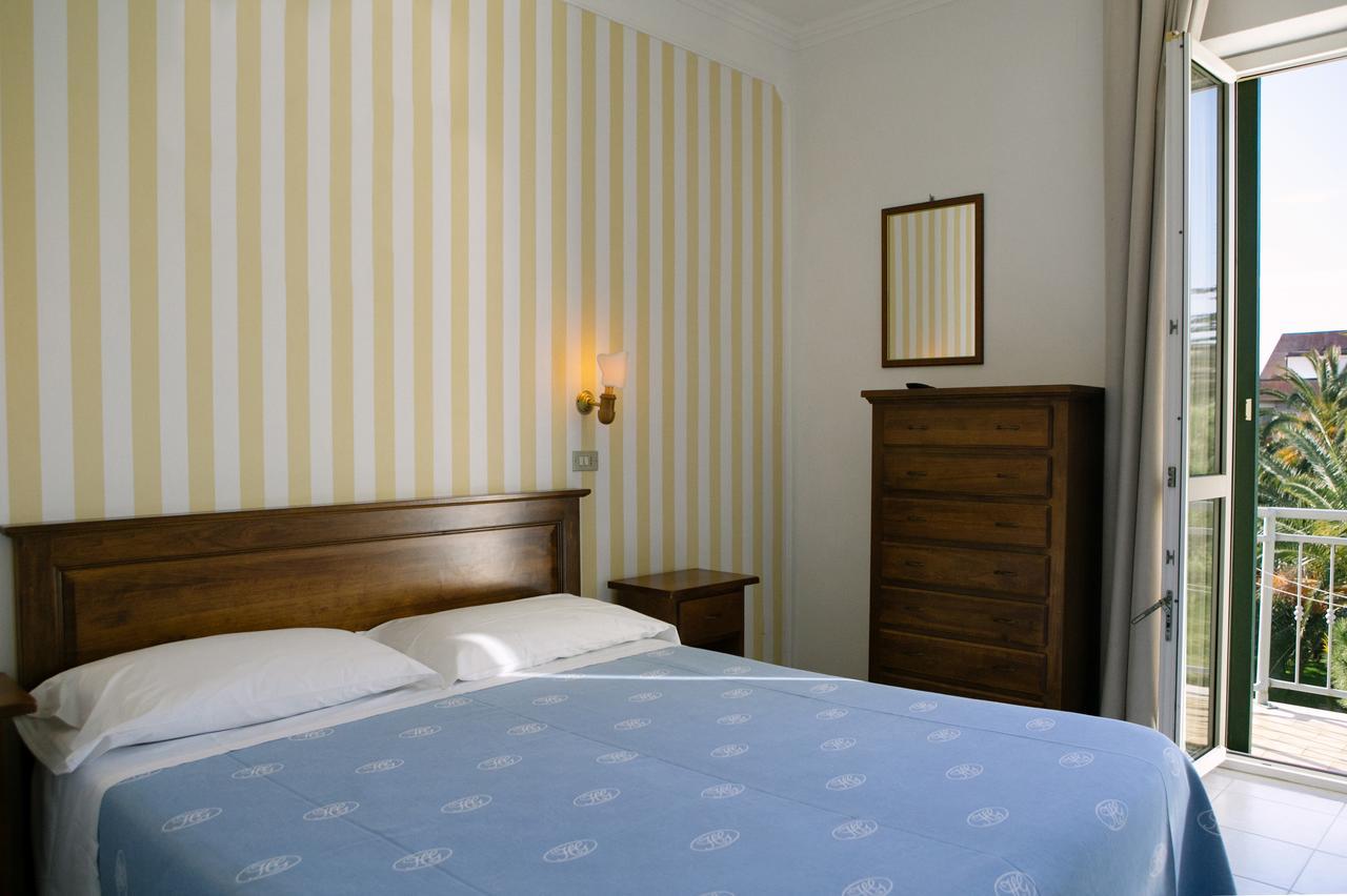 Hotel Giardino Follonica Eksteriør bilde